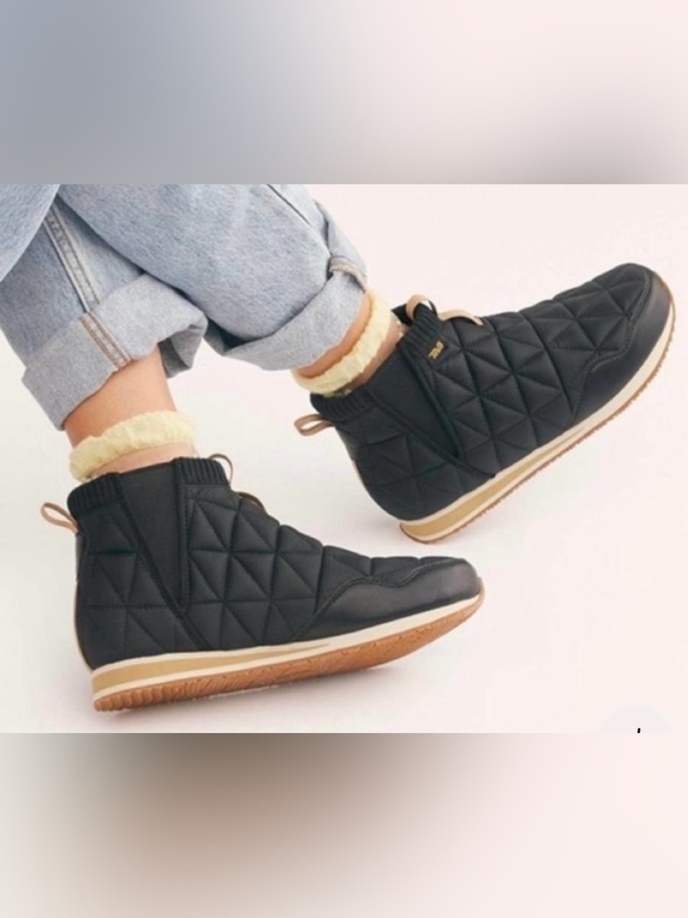 TEVA EMBER MID BLACK OUTDOOR QUILTED BOOTIES BOOTS SHOES WOMEN'S SHOES SIZE 8